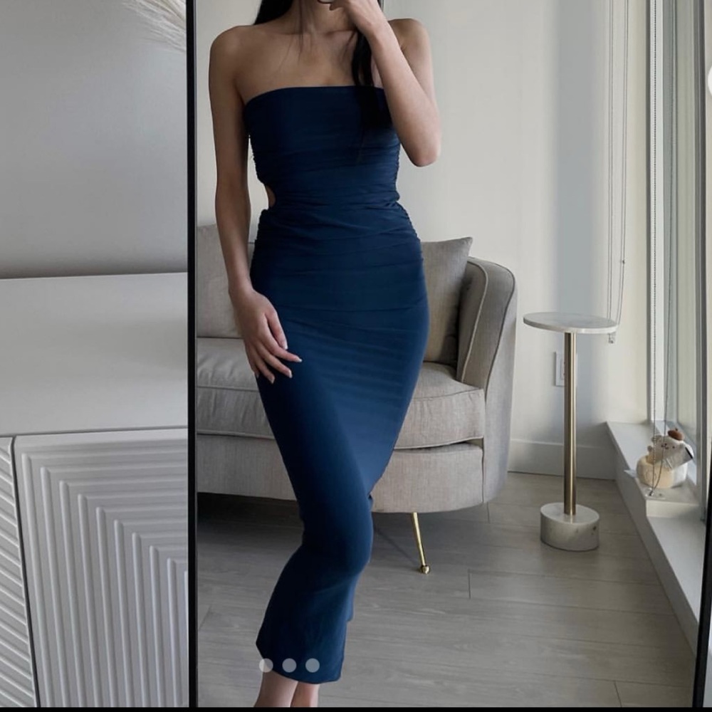 Zara Strapless Navy Midi Dress